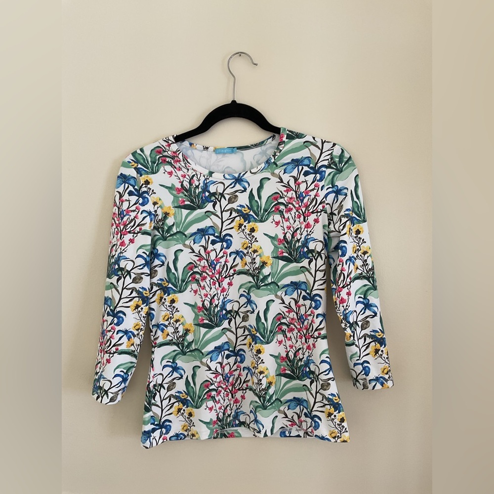 J. McLaughlin Pink and White Fitted 3/4 Sleeve Tee